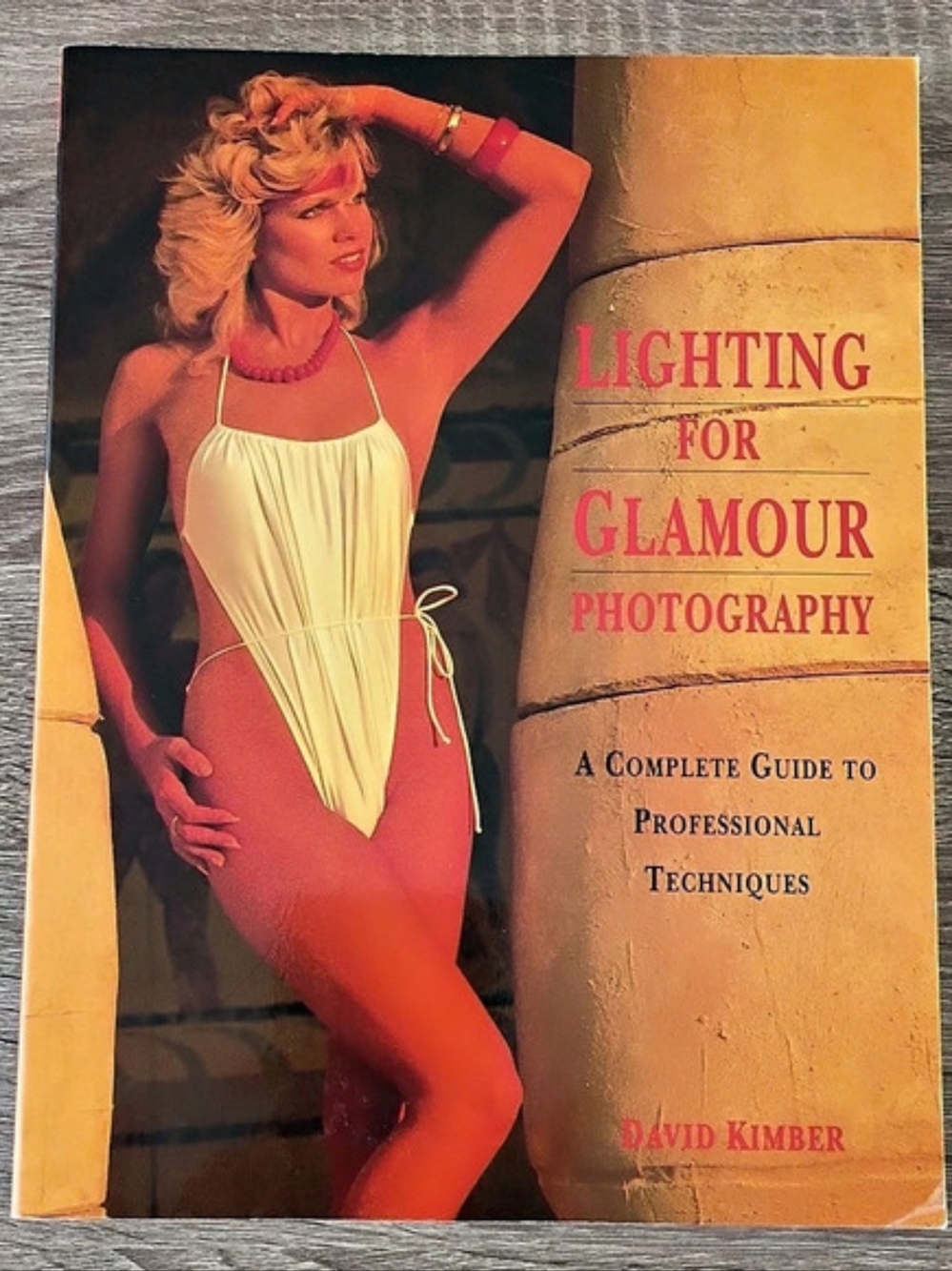 Amphoto Books Lighting for Glamour Photography: A Complete Guide to Professional